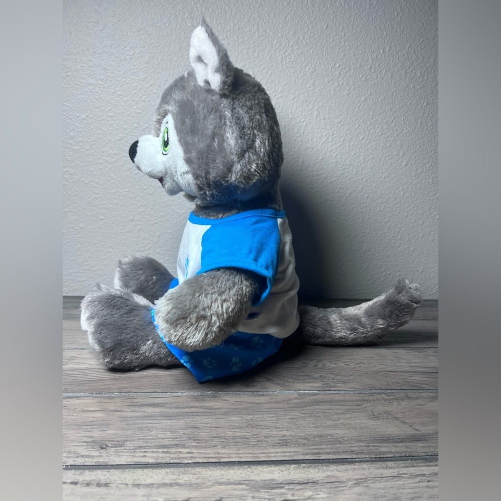 Build-A-Bear Wiley the Wolf 16" Gray Plush Great Wolf Lodge BAB w/Shirt & Shorts - Picture 8 of 12